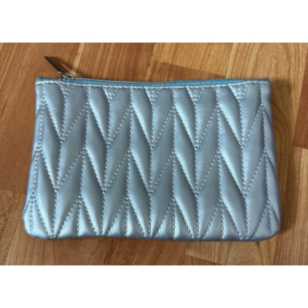 Ipsy Makeup Bag Silver January 2026 No Cosmetics Bag Only Metallic Look NEW